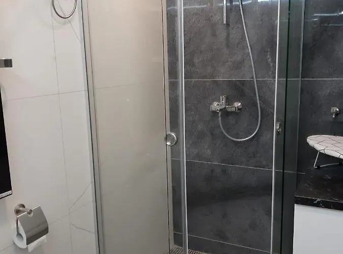 Centar * زلاتيبور